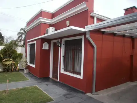 Casa en Venta en Gonnet [Cod: ]