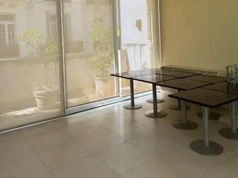 San Nicolás, Viamonte 922, 400 m², 7 baños, LOTE PROPIO, venta USD 420.000