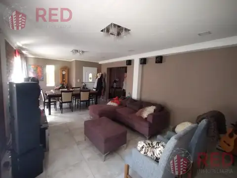 VENDO CASA EN BARRIO CANAL 5  APTA CREDITO