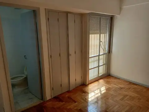 Santiago Del Estero 700, Piso 2