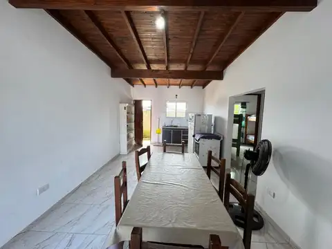 Casa 3 ambientes con 1 baño