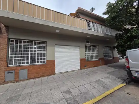 Alquiler Oficina local deposito excelente, Parque Chacabuco