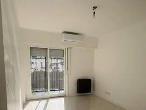 Departamento 3 ambientes en excelente estado - Conesa y Monroe