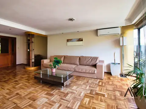 Departamento 6 ambientes con 4 baños