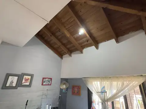 Depto Tipo Casa en Venta con 2 cocheras