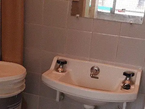 Departamento 4 ambientes con 2 baños