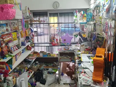 Local en Venta en Jose Leon Suarez, USD 50.000