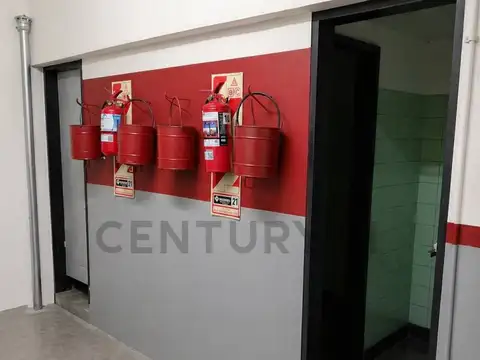 VENTA - COCHERA CUBIERTA - TRIBUNALES