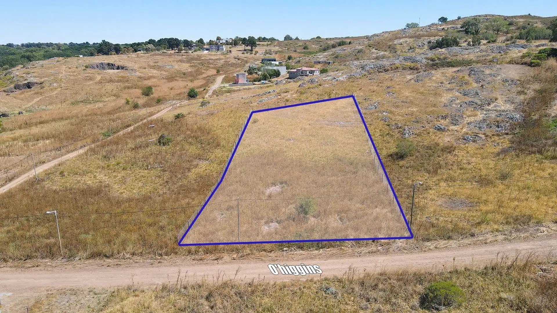 VENDO AMPLIO LOTE EN TANDIL
