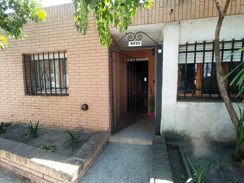 VENTA CASA 2 DORM. VILLA ADELA RUTA 20 CORDOBA