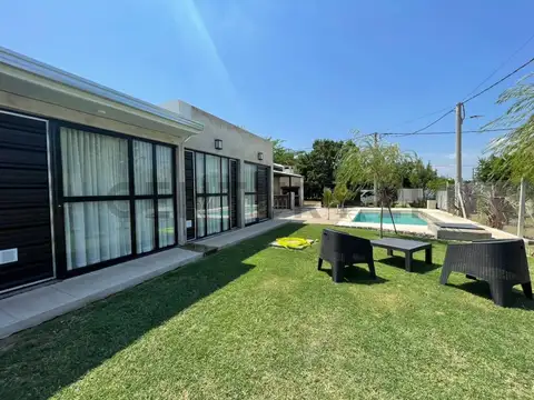 Casa en venta en City Bell en planta baja a estrenar Las Banderitas