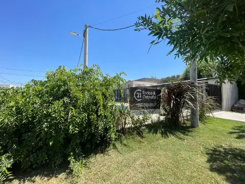 Calle 160 entre 444 y 446 100, Piso 1