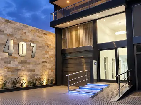 VENTA PISO DE CATEGORIA 4 AMB C/COCHERA LANUSITA