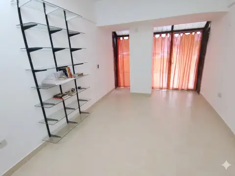 Local en Alquiler en Villa Crespo, $ 450.000