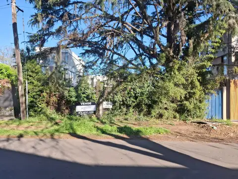 Terreno en Venta 30  mts Fondo