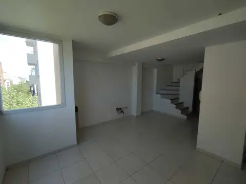 Departamento en Alquiler en La Plata, $ 650.000