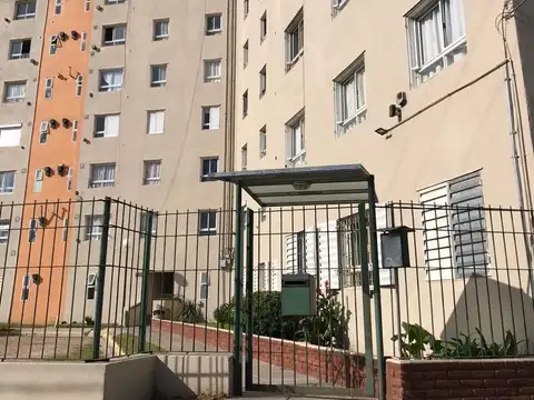 Venta Departamento 4 ambientes. Juan B. Justo y Alió