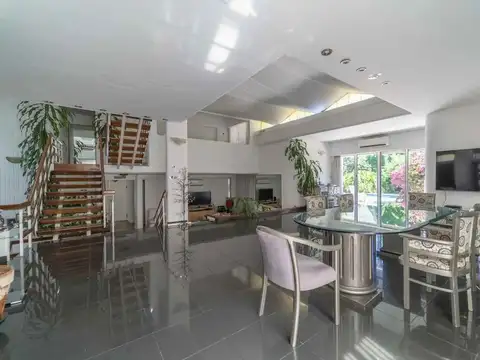 Casa 5 ambientes en Venta en Liniers