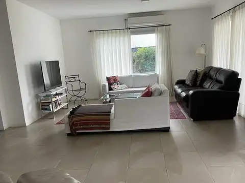 Casa en Venta en Sausalito, USD 310.000