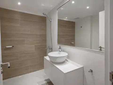 Departamento en Alquiler con 1 cocheras