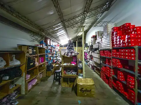 Local al frente de 151m² en plena zona comercial San Luis