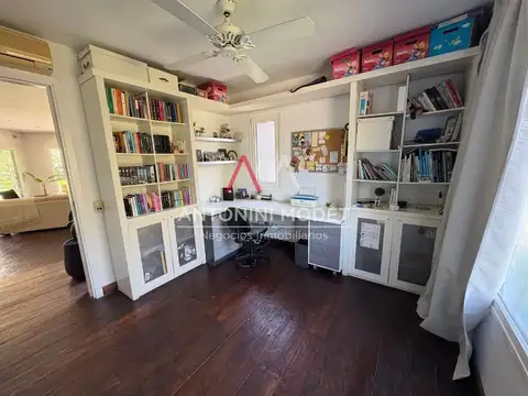 Casa 5 ambientes con 6 baños