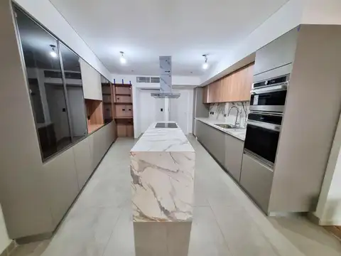 Departamento 5 ambientes con 5 baños