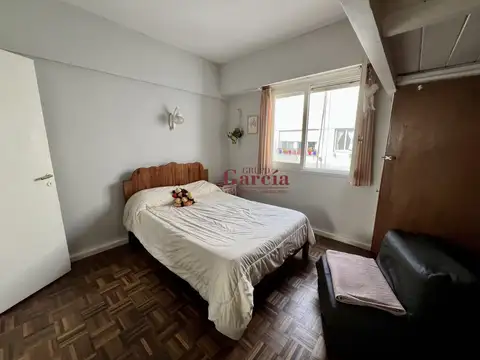 Departamento en Venta en Plaza Colon, USD 56.000