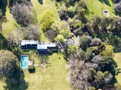 VENTA - Casa Quinta En Un Terreno de 5 HECTÁREAS / Pilar