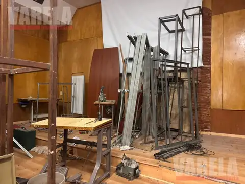 COBO  al 1300 DEPOSITO 2 plantas  en Venta P.Chacabuco