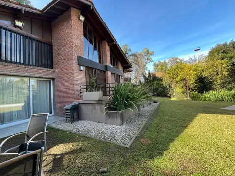 Espectacular casa en venta 5amb San Isidro