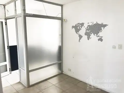 Av Sucre 2164 - VENTA Local con Oficinas