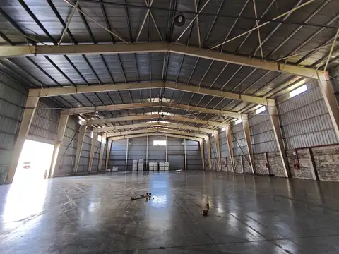 Galpón en alquiler de 5000m2 Moreno
