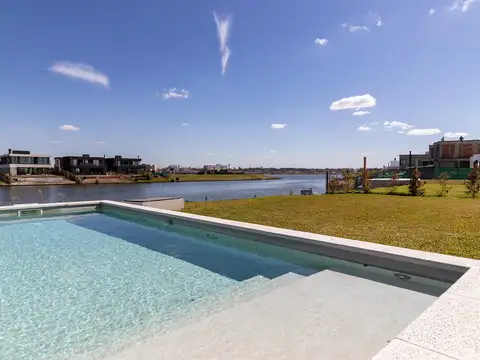 Costas Puertos Escobar