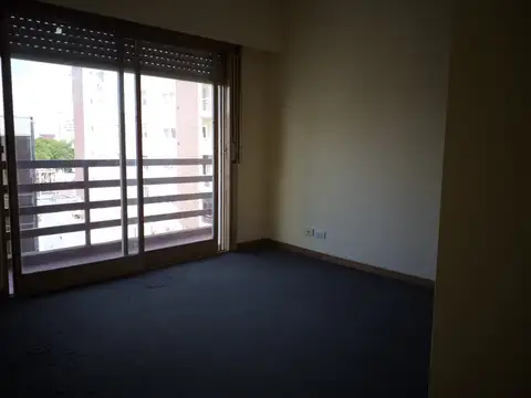 Departamento en Alquiler en Villa Ballester, $ 520.000