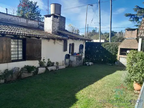 ¡Hermosa Casa Quinta en Venta! – Lote en esquina de 250 m²