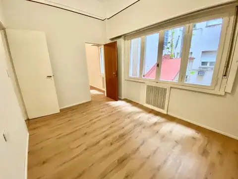 Venta | Amplio 2 ambientes en Recoleta | Excelente ubicacion | Ideal inversion o vivienda