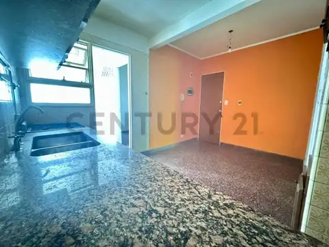 ALQUILER DEPARTAMENTO 4 AMBIENTES + DEPENDENCIAS EN CABALLITO