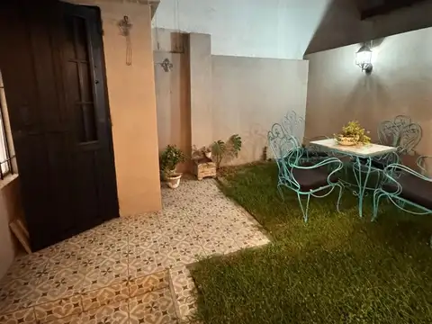 Casa 2 ambientes con 1 baño