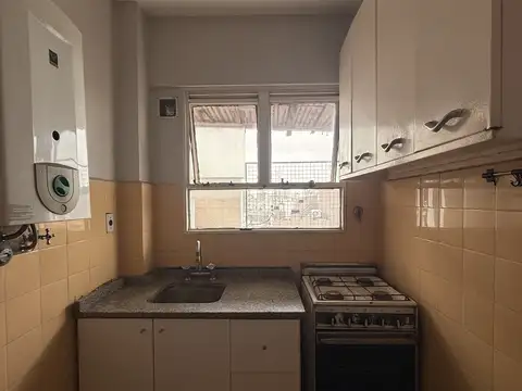 Charcas y Cnel Diaz - 1 Ambiente - Cfte Abierto - Sol - Bcon - Lavad - Muy Buen Estado