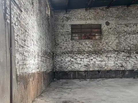 Casa 2 ambientes con 1 baño