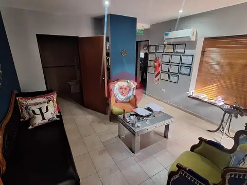Casa 7 ambientes con 3 baños