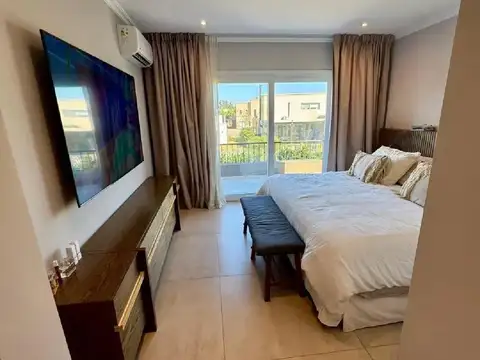 Casa En Altos De Campo Grande