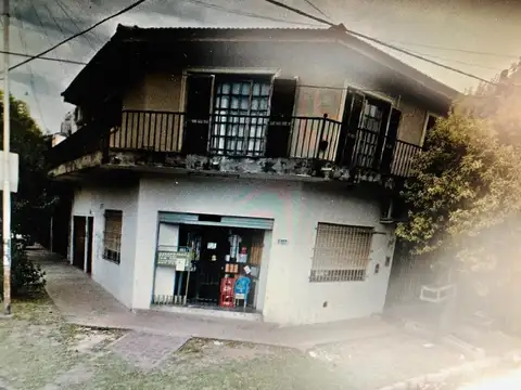 pola 1198 esq solari 1100, Piso pb