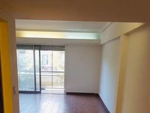 Avenida Juan De Garay 2400, Piso 2