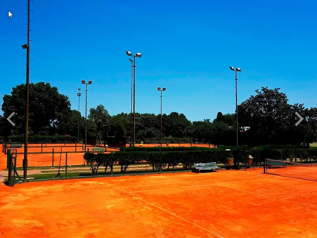 Actividades deportivas futbol, voley, golf, tenis, rugby, hockey en Hindu Club