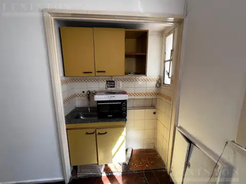 1 AMBIENTE EN LAS CAÑITAS PALERMO. PRIMER PISO POR ESCALERA