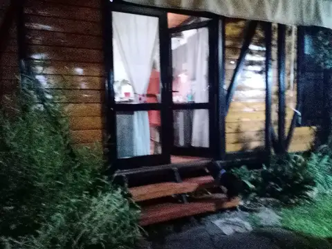 Casa 2 ambientes con 1 baño