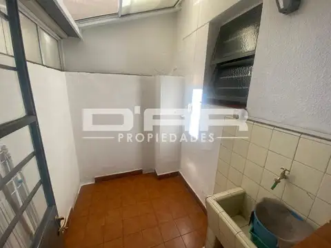 SEMIPISO 3 AMBIENTES CON BAULERA - JUAN B JUSTO 8000