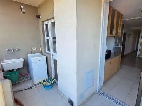 Departamento 4 ambientes con 3 baños